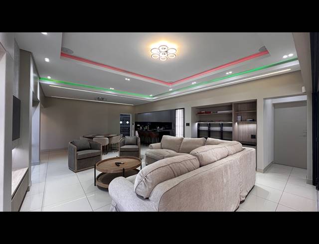 5 BEDROOM HOUSE FOR SALE IN MALMESBURY RURAL